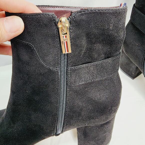 Tommy Hilfiger Hazelle Black  Almond Toe Chunky Heel Side Zip Ankle Boots 9M - Picture 8 of 12